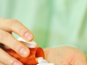 西甲硅油乳剂剂量使用方法_西甲硅油乳剂治疗腹胀_西甲硅油用多久