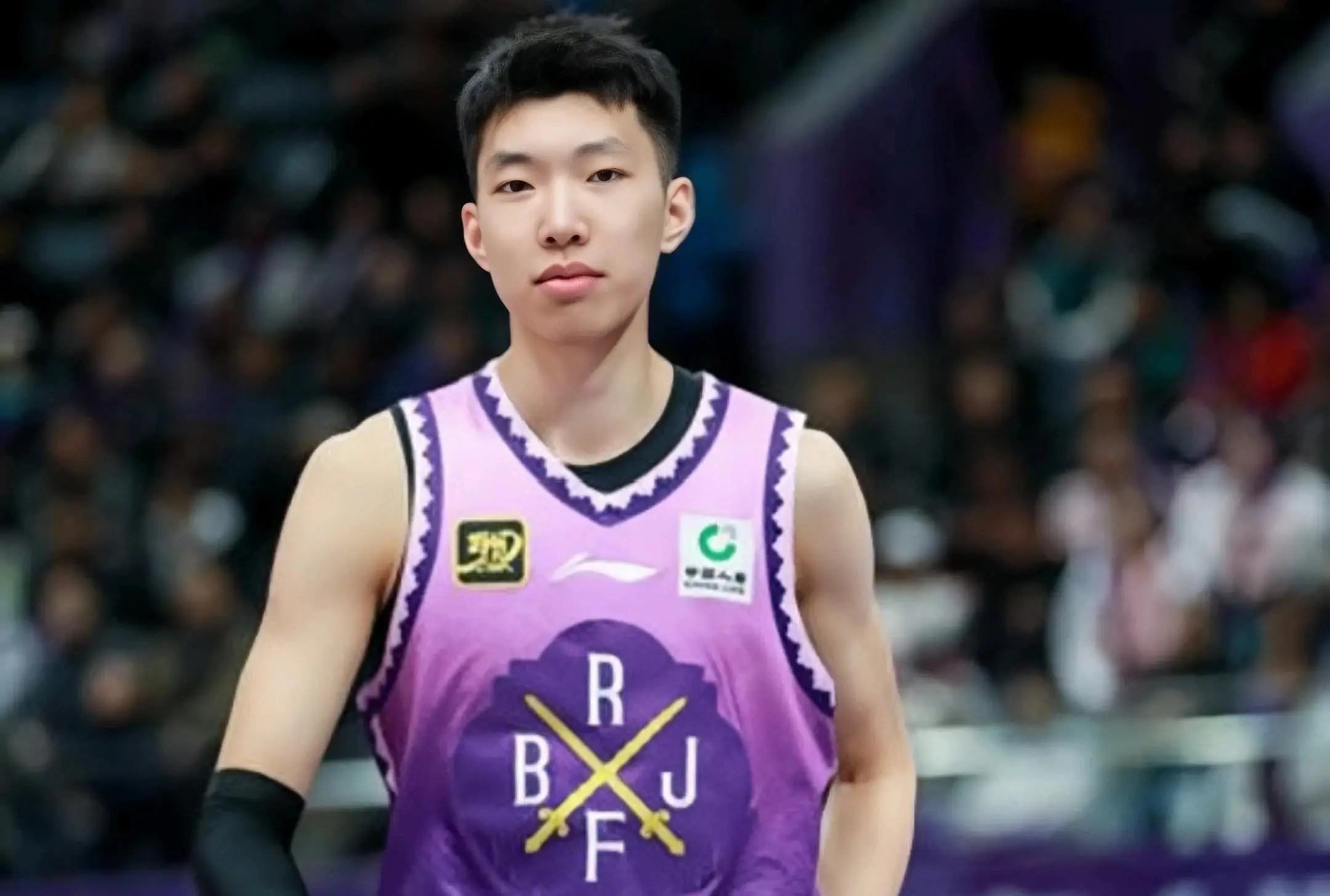 CBA广东对北控_北控广东队防守策略_北控广东队内线对决