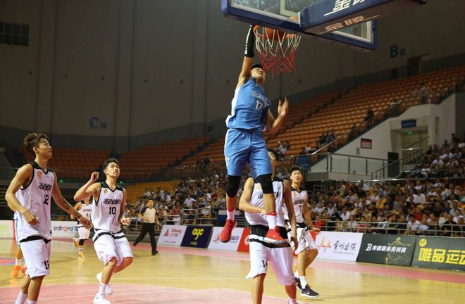 篮球比赛用球规格_青少年篮球用球重量_nba的篮球是几号球