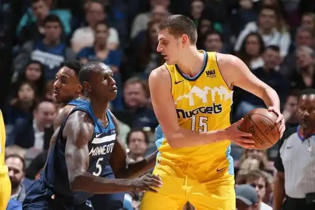 nba2017东西部球队排名_金州勇士队排名_NBA球队排名