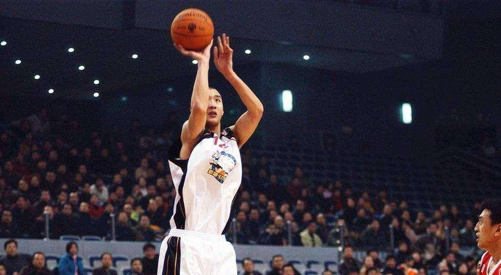 薛玉洋被NBA选中的河南小伙NBA之旅缘何出现意外