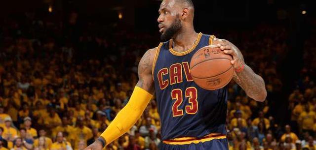 詹姆斯高中时期成就_2003nba_NBA03詹姆斯选秀