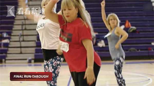 华盛顿奇才队拉拉队_NBA大妈拉拉队_nba啦啦队表演