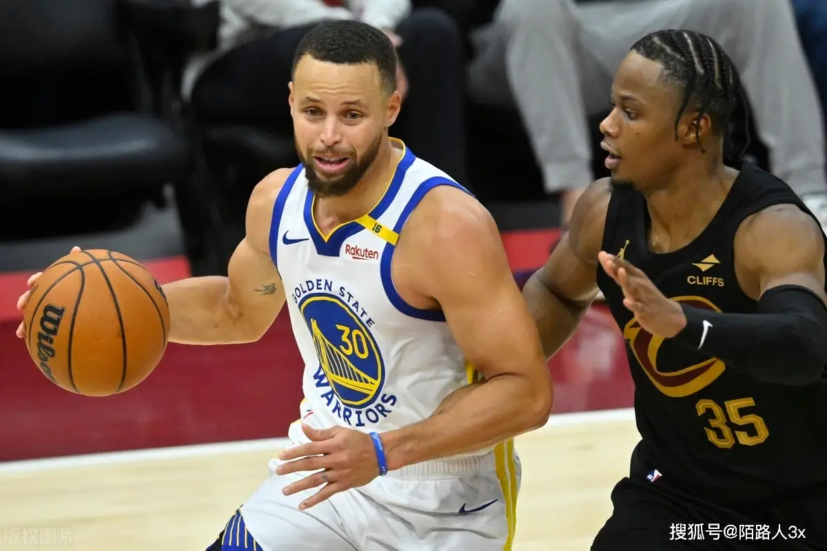 NBA勇士和骑士_勇士客场挑战骑士_NBA骑士队10连胜