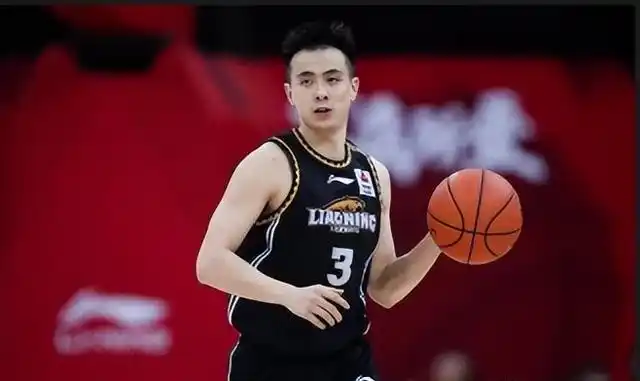 赵继伟辽宁队核心球员_赵继伟篮球生涯回顾_cba辽宁赵继伟