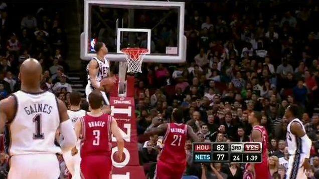 小琼斯飞人LOGO式扣篮_nba起跳高度_NBA球员弹跳极限