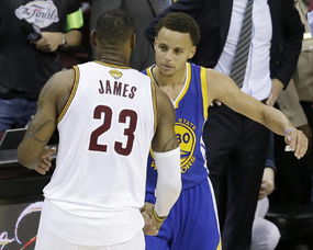 NBA球员众多球鞋球衣是联盟赞助如何判断库里30球衣真假