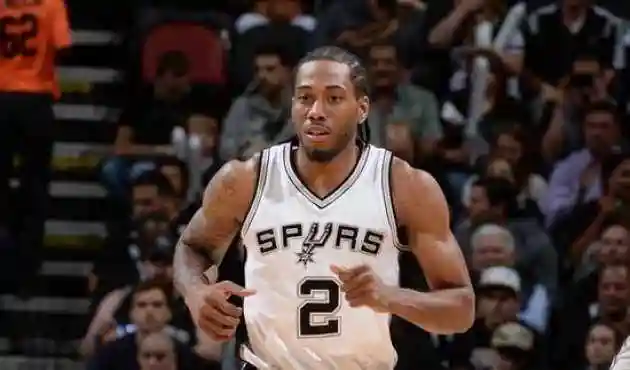 NBA现役小前锋排名_nba各队小前锋_詹姆斯杜兰特莱昂纳德