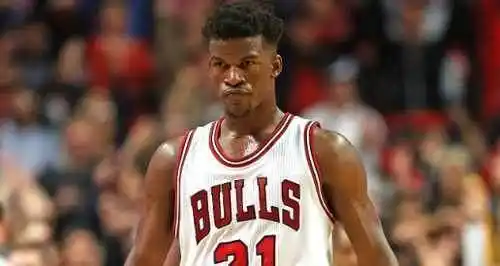 nba各队小前锋_詹姆斯杜兰特莱昂纳德_NBA现役小前锋排名