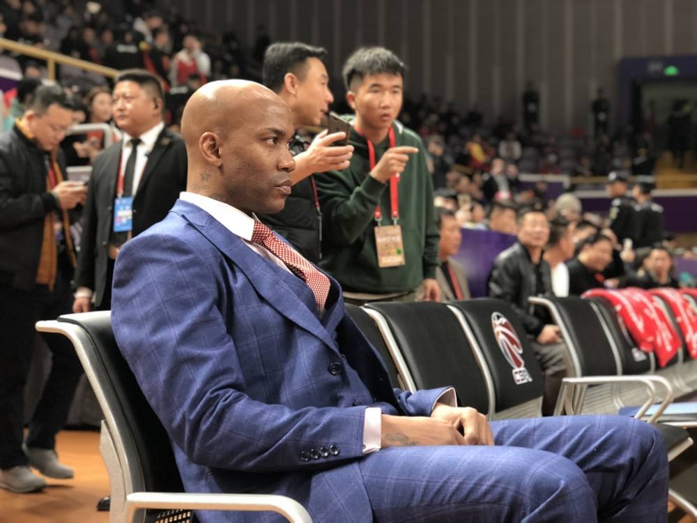 马布里nba薪金_马布里CBA财富自由_马布里CBA薪资