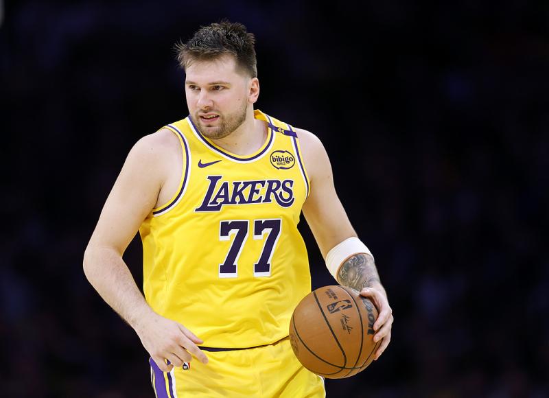 湖人卢卡·东契奇减重24公斤_90nba_NBA东契奇休赛期减肥成功