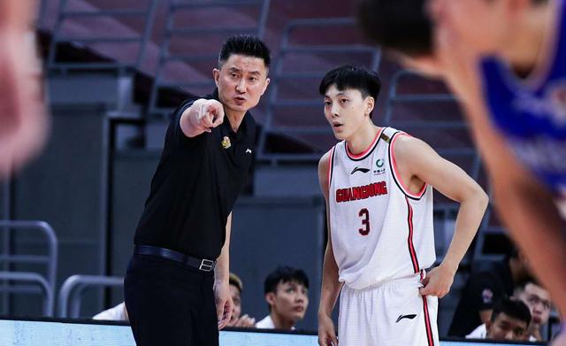 CBA球员合同续约_广东宏远球员顶薪合同_广东CBA球员年薪