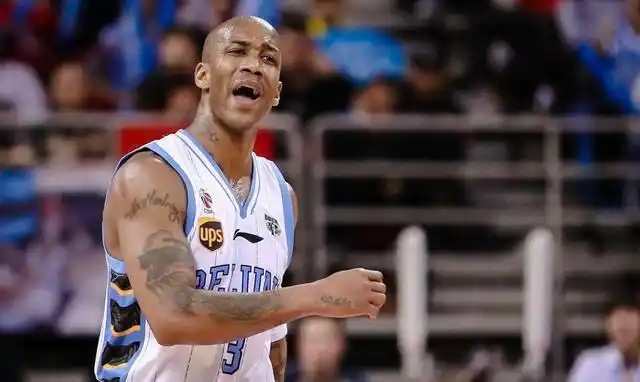 马布里nba薪金_ 马布里CBA生涯收入 _林书豪CBA外援化学反应 