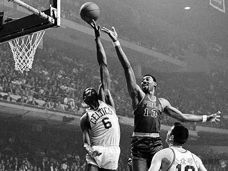 NBA史上最难防守球员_勒布朗·詹姆斯防守特点_nba球员评选最难防球员