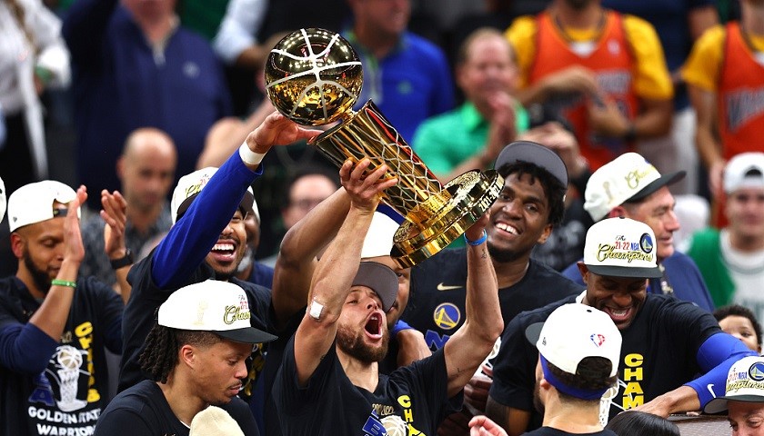NBA 2021-2022赛季总收入破百亿转播收入成最大来源
