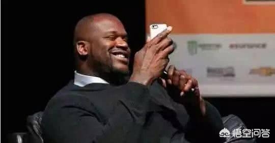 NBA 大手球员_nba现役谁的手最大_NBA 单手持球技巧