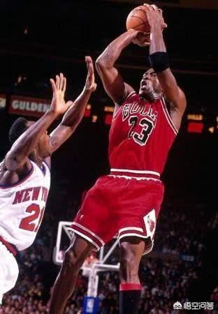 nba现役谁的手最大_NBA 大手球员_NBA 单手持球技巧