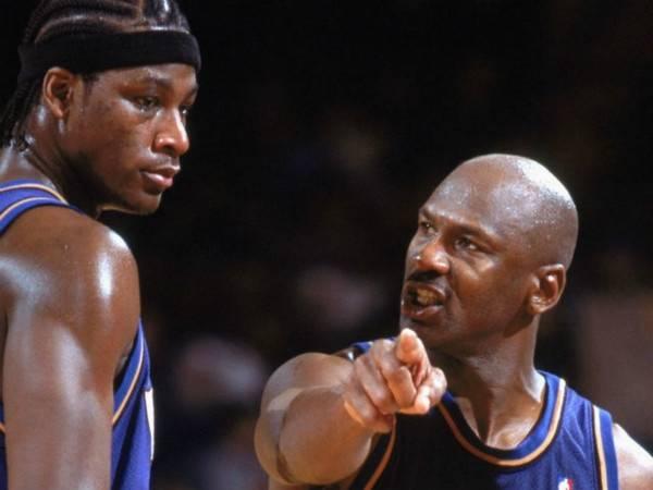 nba高中生状元_勒布朗詹姆斯NBA生涯_NBA高中生状元秀