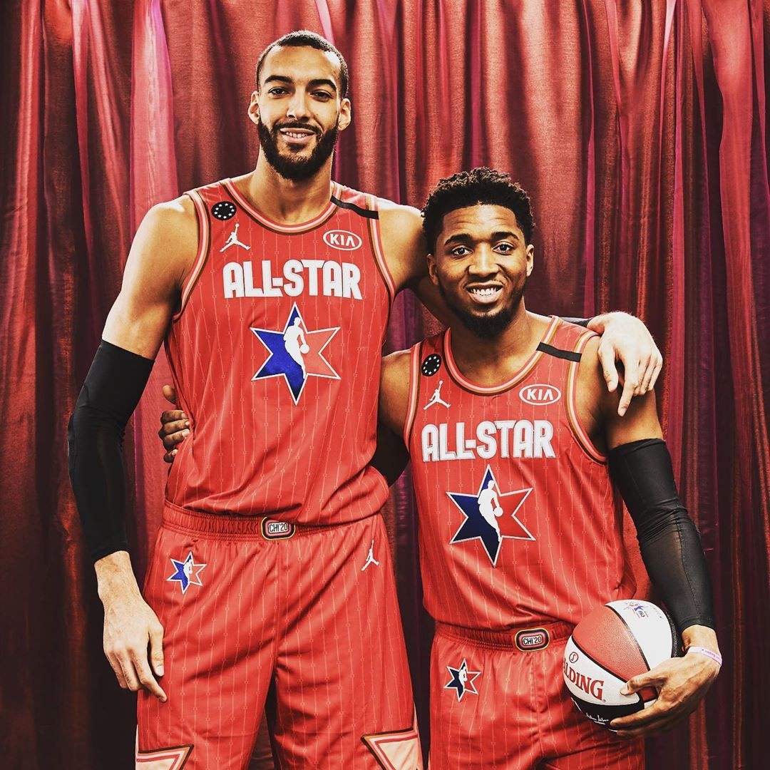 NBA停摆爵士双子星感染引停摆未来赛季恢复成谜