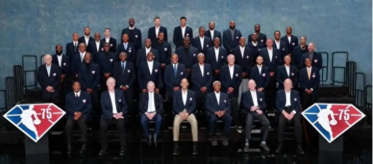 NBA历史上联盟第一人_nba名人堂第一_NBA七位传奇球员成就