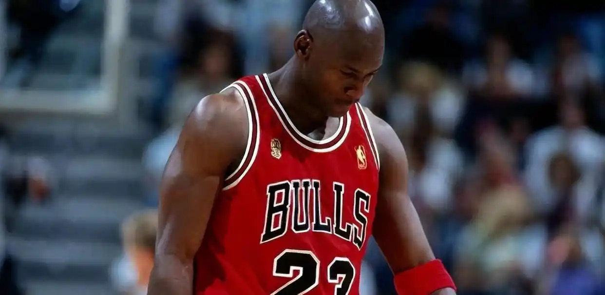 NBA历史上联盟第一人_NBA七位传奇球员成就_nba名人堂第一