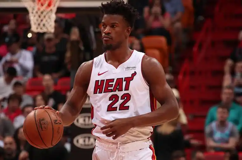 NBA 常规赛热火主场胜猛龙反超凯尔特人距雄鹿差 5 个胜场