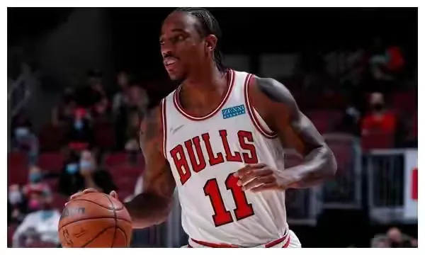 nba小前锋排名现役_勒布朗詹姆斯湖人队表现_NBA新赛季小前锋排名