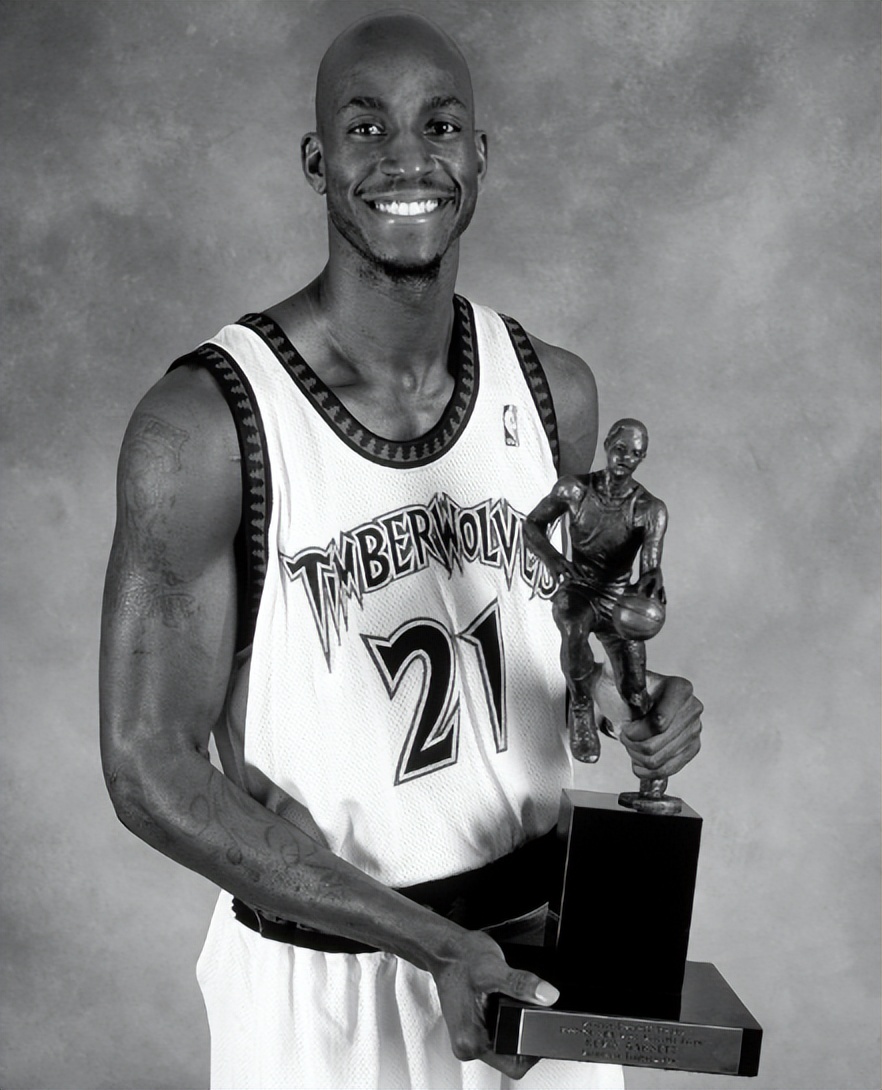 nba历史最佳防守_NBA 10次最佳防守阵容球员_生涯10次最佳防守阵容球员统计