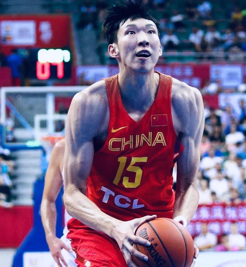 nba的亚洲球员_NBA亚洲球员排名_周琦篮球生涯