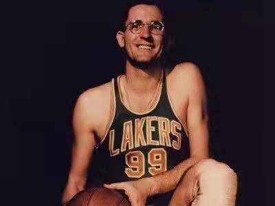 NBA历史罚球命中数前十球员_罚球命中率最高的NBA球员_nba历史罚球榜