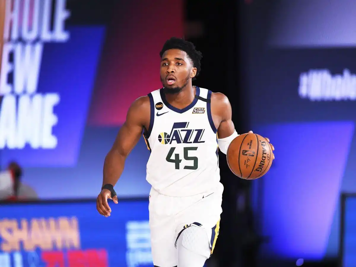 现役球员篮板纪录_nba历史季后赛得分榜_NBA季后赛单场得分纪录