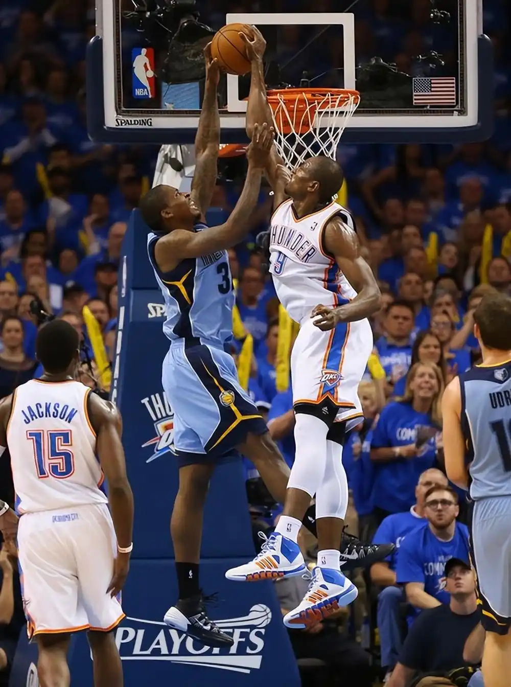 现役球员篮板纪录_NBA季后赛单场得分纪录_nba历史季后赛得分榜