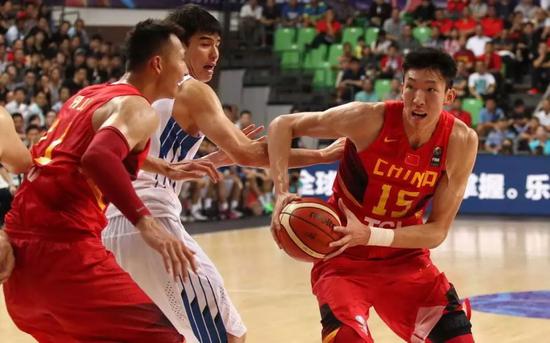 周琦NBA经历回顾_NBA周琦年薪_周琦新疆队续约详情