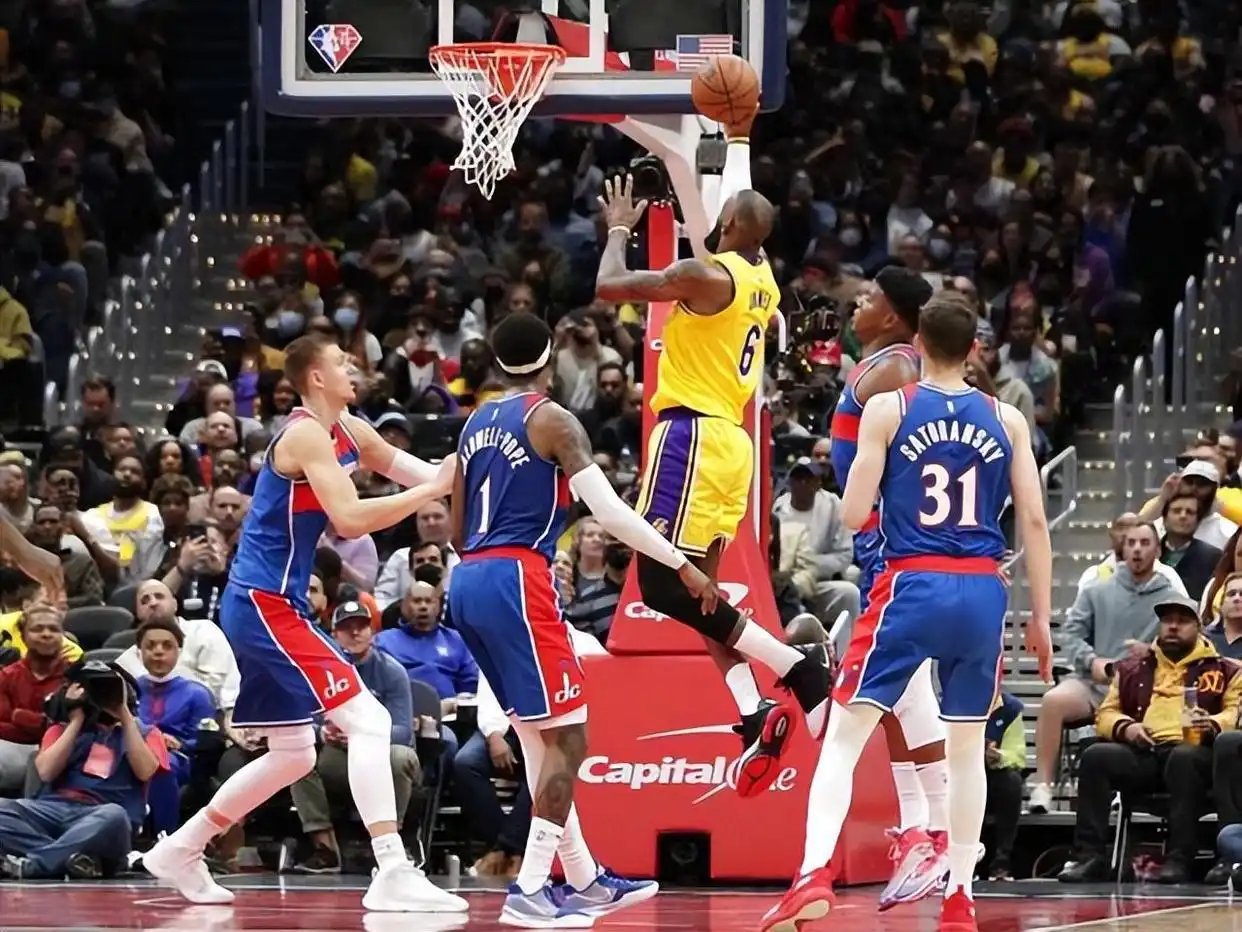 詹姆斯历史得分王_NBA最佳一阵13次_nba历史季后赛得分榜