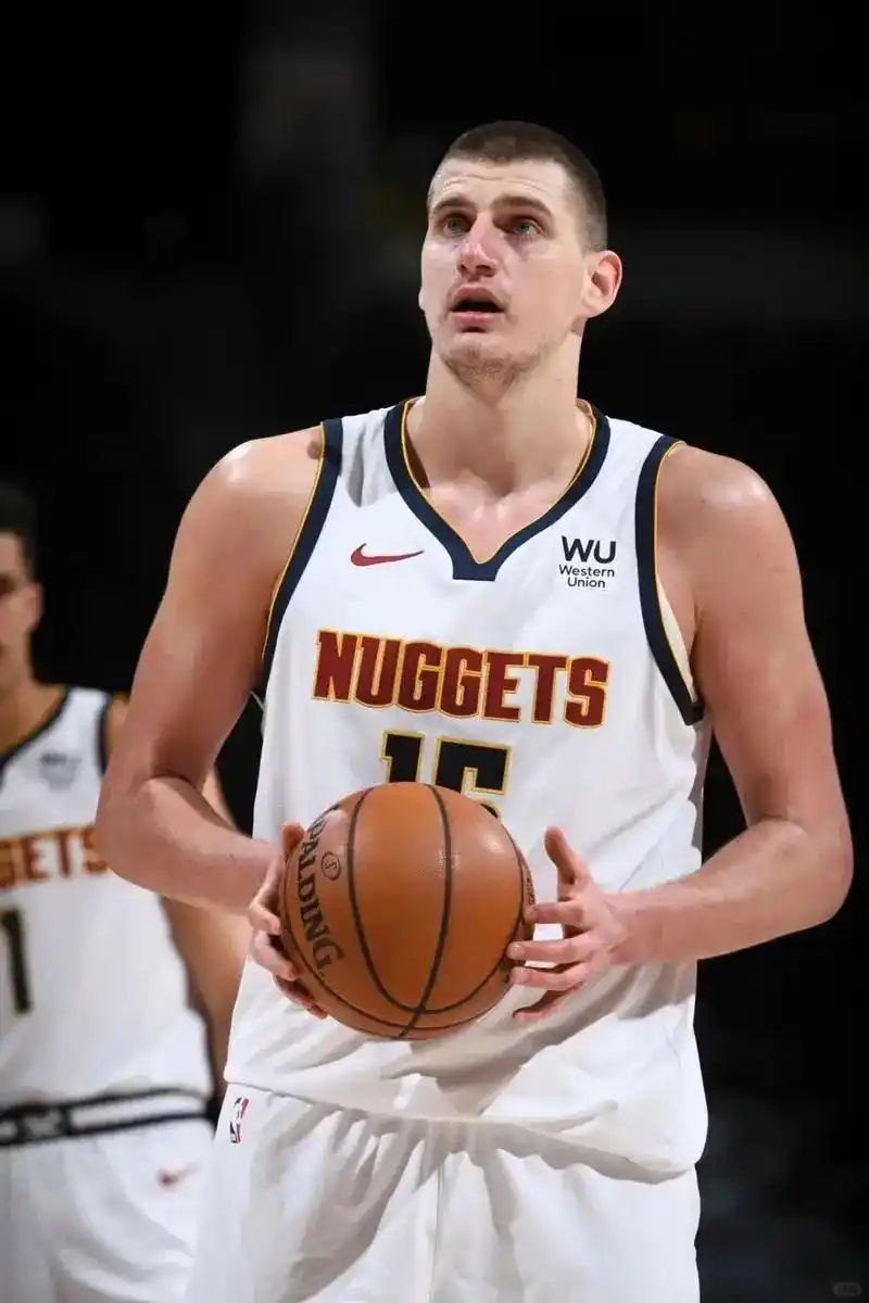 nba著名的中锋_姚明NBA历史地位_NBA历史中锋排名