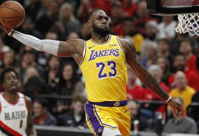 杜兰特东部票王_nba全明星票选结果_NBA全明星票王詹姆斯