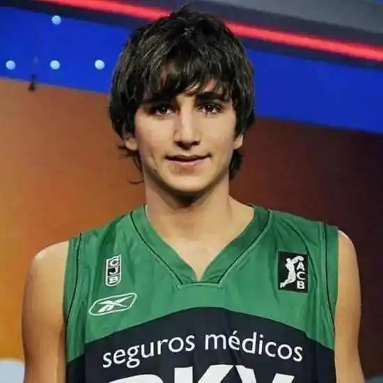 长得帅的nba球员_NBA现役十大美男子_NBA球星颜值盘点