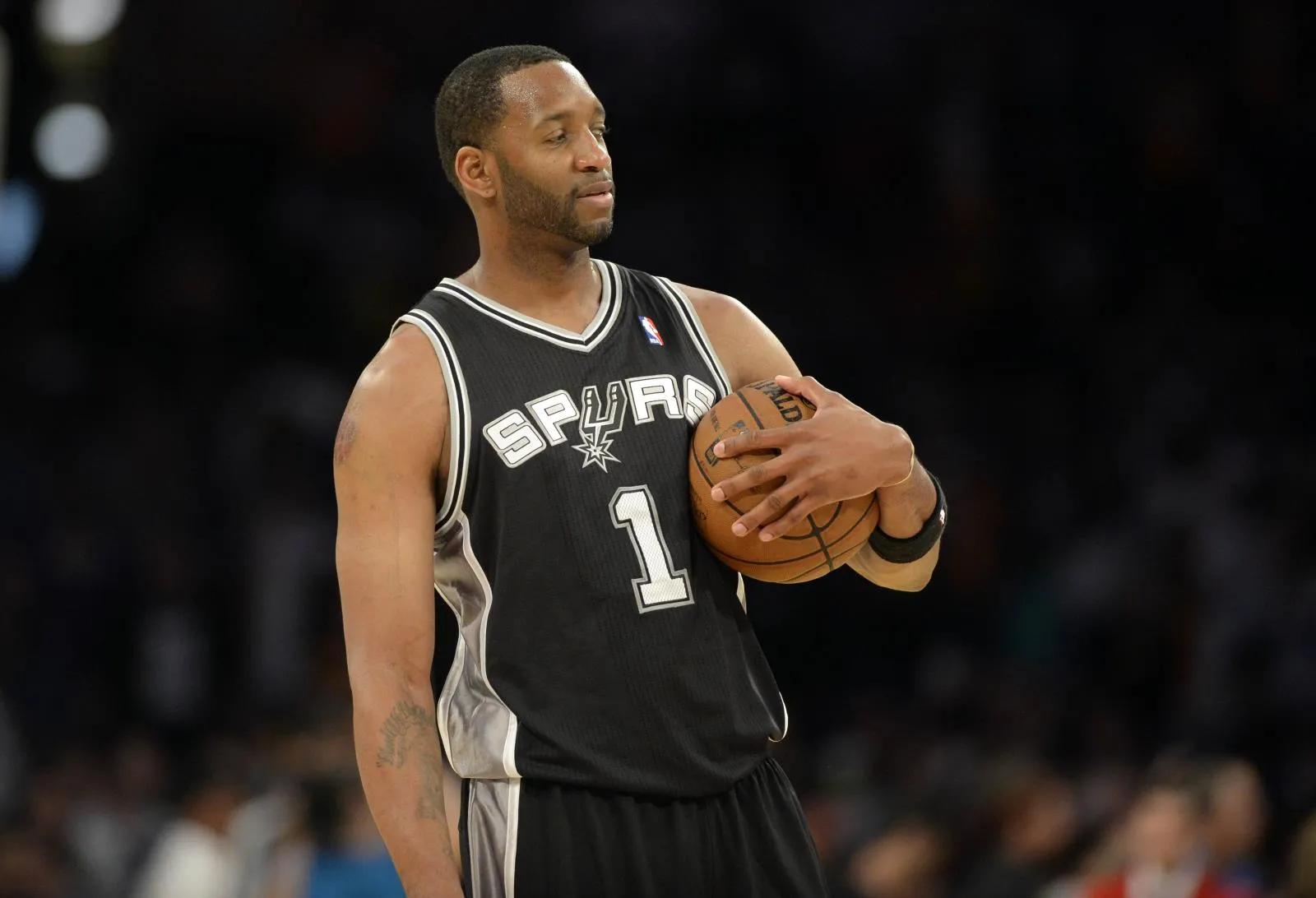 nba球员被裁工资_NBA球员合同终止工资分配_NBA球员买断工资条款