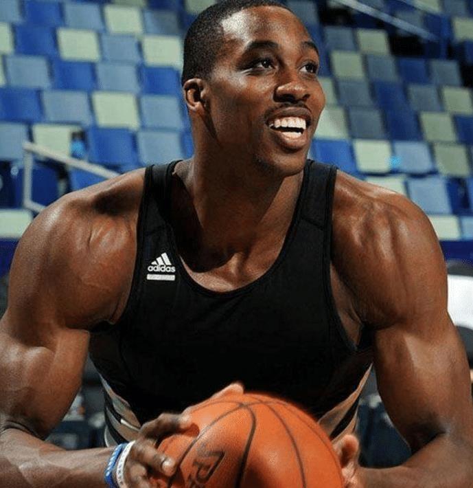 盘点NBA卧推力量最强的六个人德怀特霍华德、姚明上榜