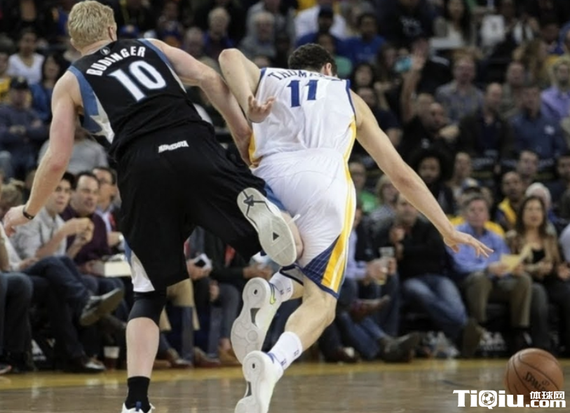 篮球犯规次数离场规则_cba犯规次数_NBA犯规离场次数