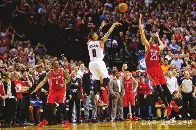 回顾史上NBA十大绝杀利拉德0.9秒绝杀火箭引惊叹