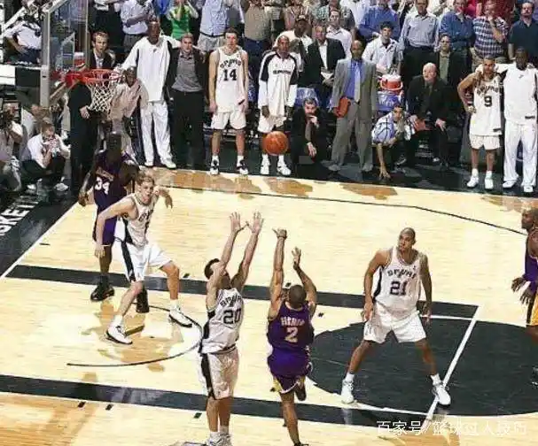 NBA十大绝杀_nba最佳绝杀_利拉德0.9秒绝杀火箭