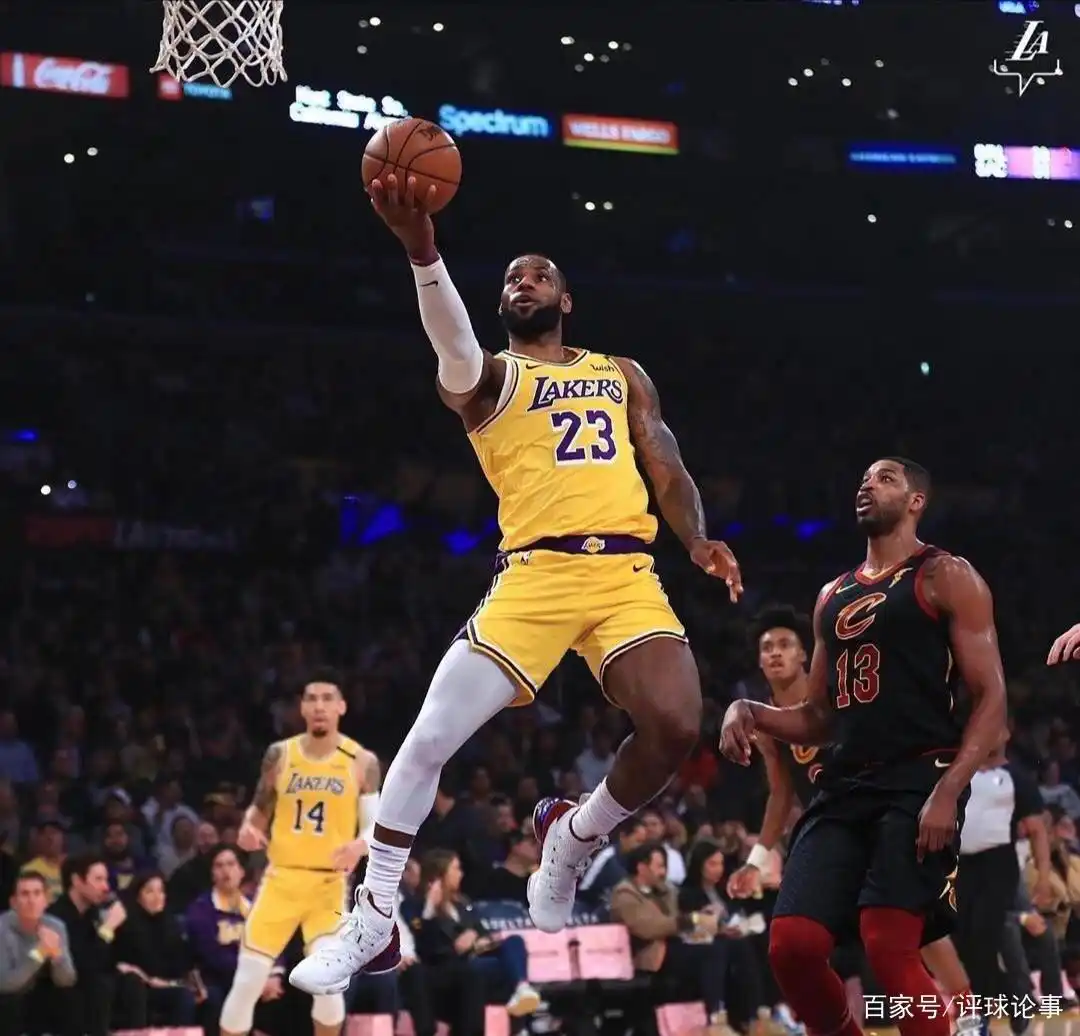 疫情下NBA停赛媒体热议现役突破最强球员究竟是谁