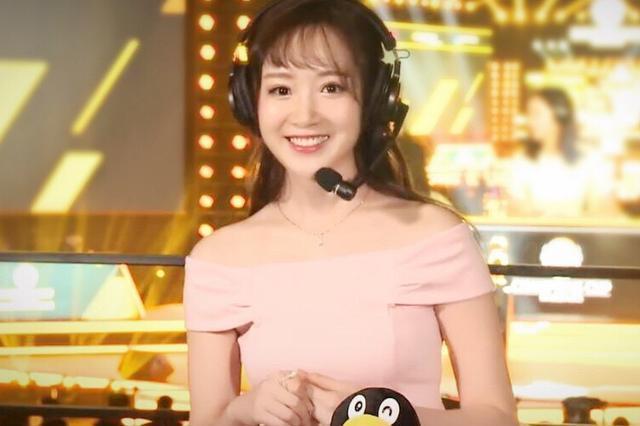 NBA7大美女主播! 靠身材颜值征服无数球迷！