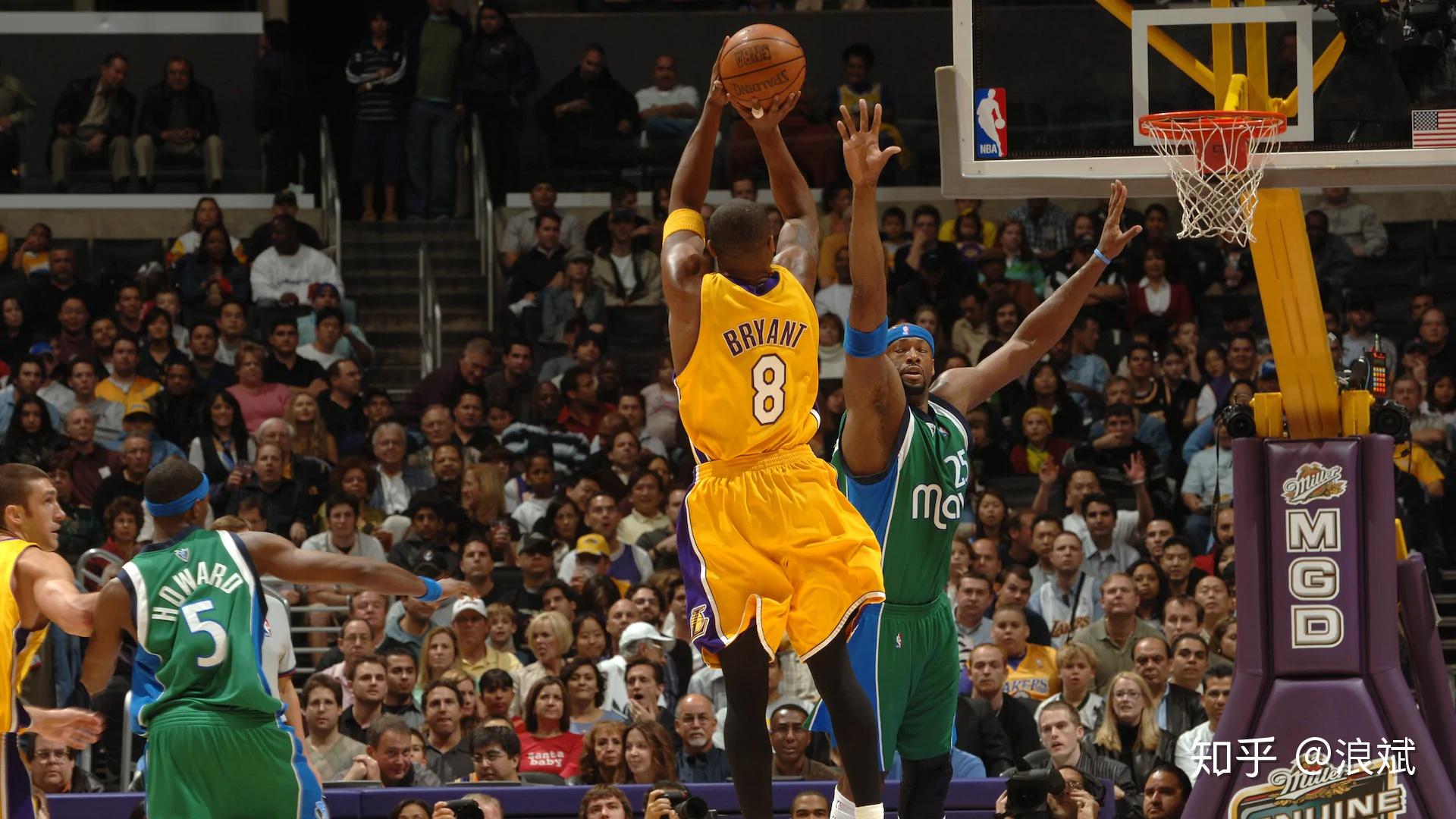 科比黑曼巴精神_科比篮球生涯十大比赛_科比nba偶像