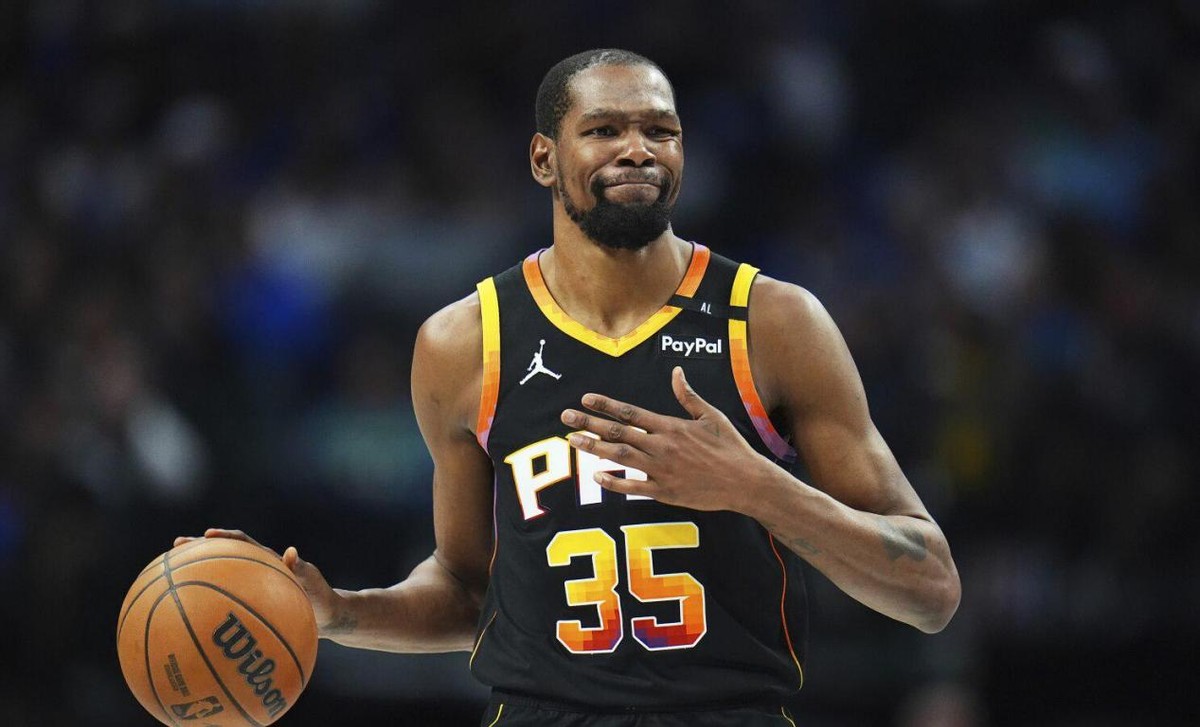 NBA历史上最厉害小前锋名单_詹姆斯NBA历史第一小前锋_nba小前排名