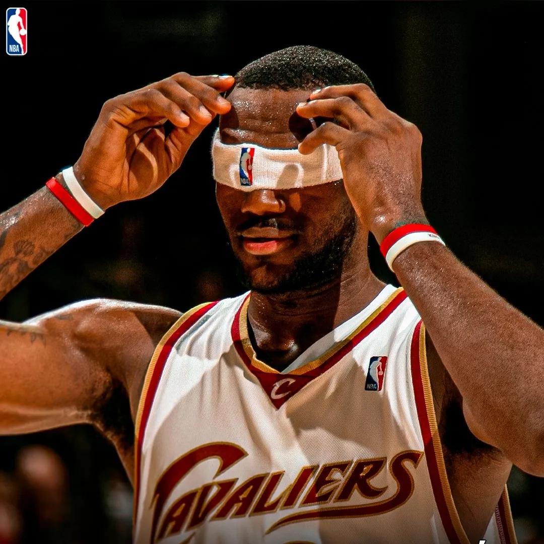 勒布朗詹姆斯职业生涯总收入_nba年薪最高的是谁_勒布朗詹姆斯NBA年薪历史