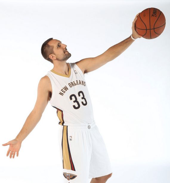 罚球干扰战术_nba罚球干扰_字母哥10秒罚球规则