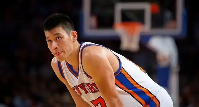 林书豪逆袭NBA经历_林书豪篮球生涯转折点_林书豪nba记录