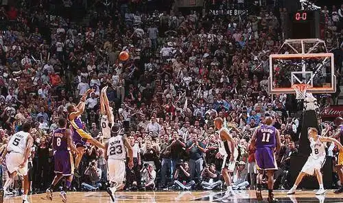 NBA绝杀时刻_nba最佳绝杀_乔丹世纪一投